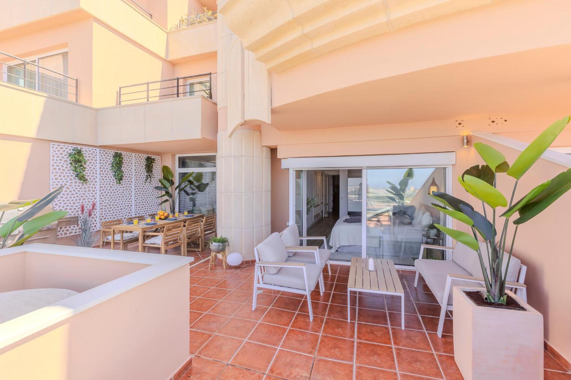 Apartment 2 Bedroom Amazing Views Golf And Pool Marbella