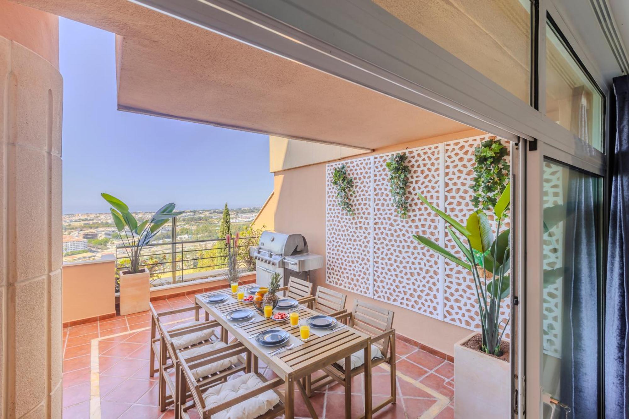 2 Bedroom Amazing Views Golf And Pool * Marbella